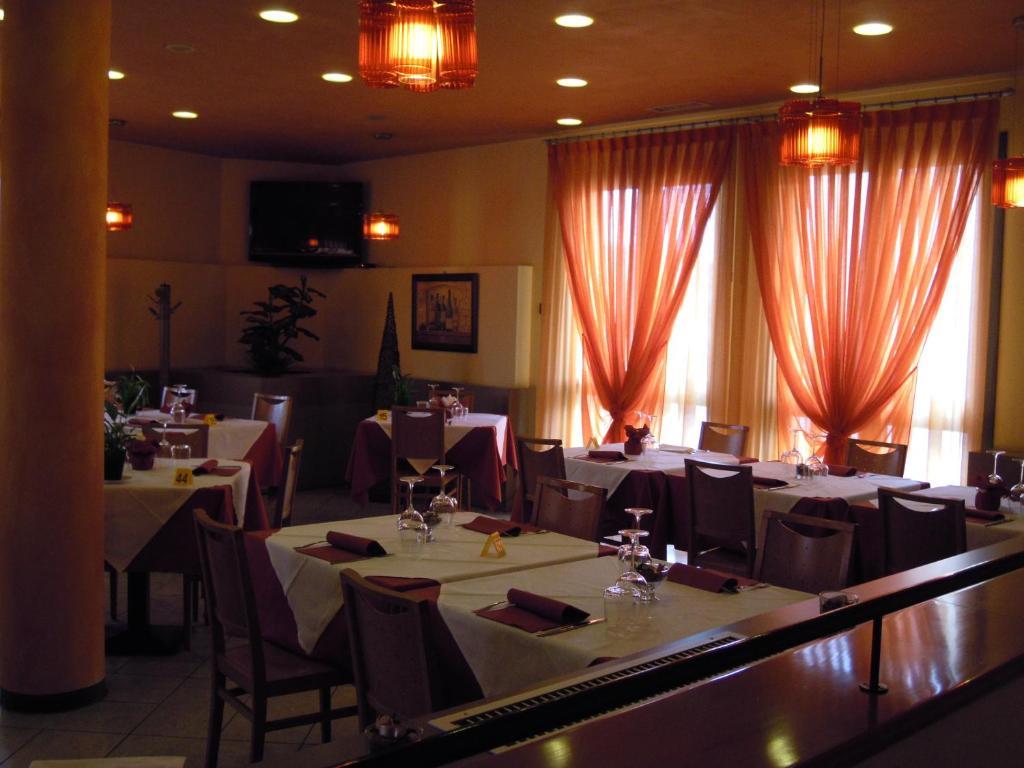 Hotel Xibana Tribano Extérieur photo